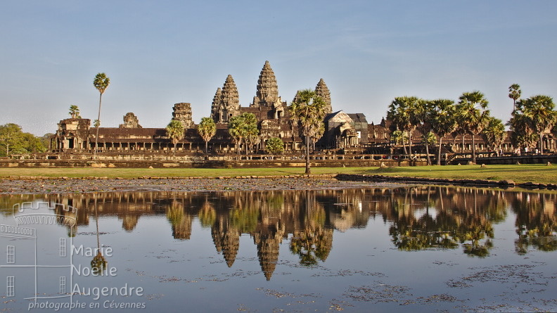 Angkor Vat et son miroir