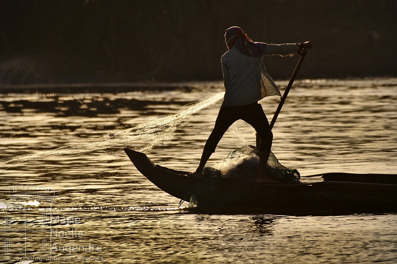 Pêche sur le Tonlé Sap